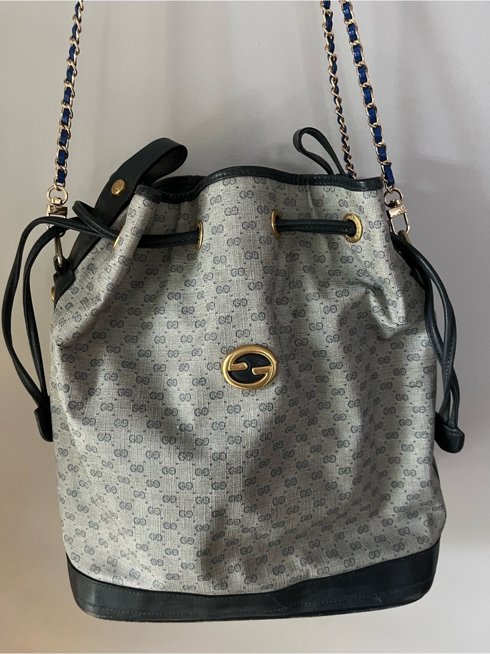 Gucci Navy Blue Monogram Drawstring Shoulder Bucket Bag with Navy Trim - Picture 3 of 9